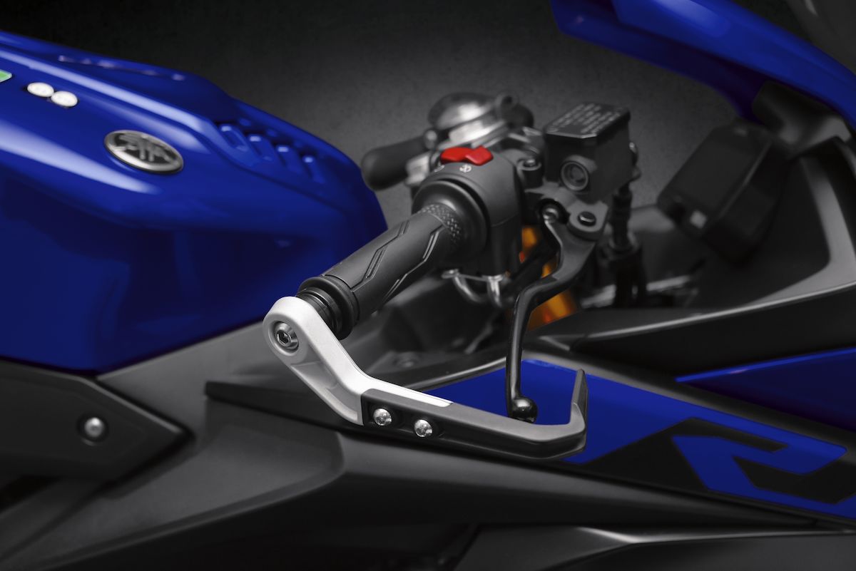 INTERMOT 2018: All-New Yamaha YZF-R125 Officially Unveiled - close-up