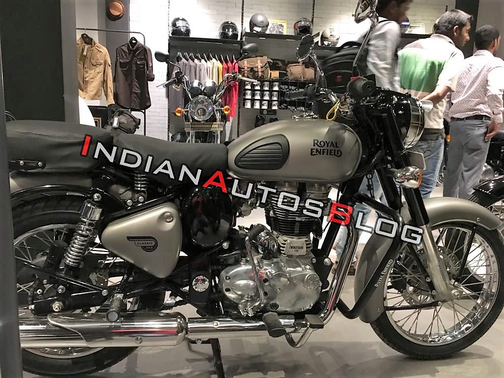 Side View of Royal Enfield Classic 350 Gunmetal Grey ABS