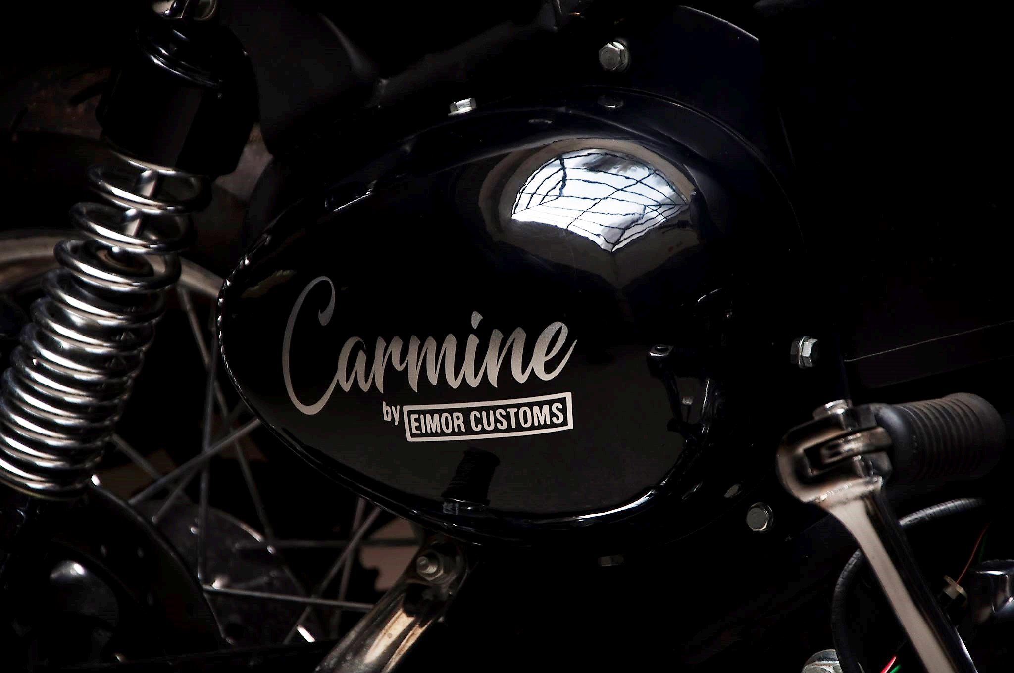 Meet Royal Enfield Carmine 350 Equipped with Premium Parts - shot