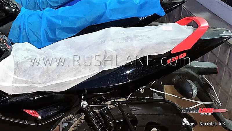 New Bajaj Pulsar 150 Variant Spotted at a Dealership Ahead of Launch - landscape