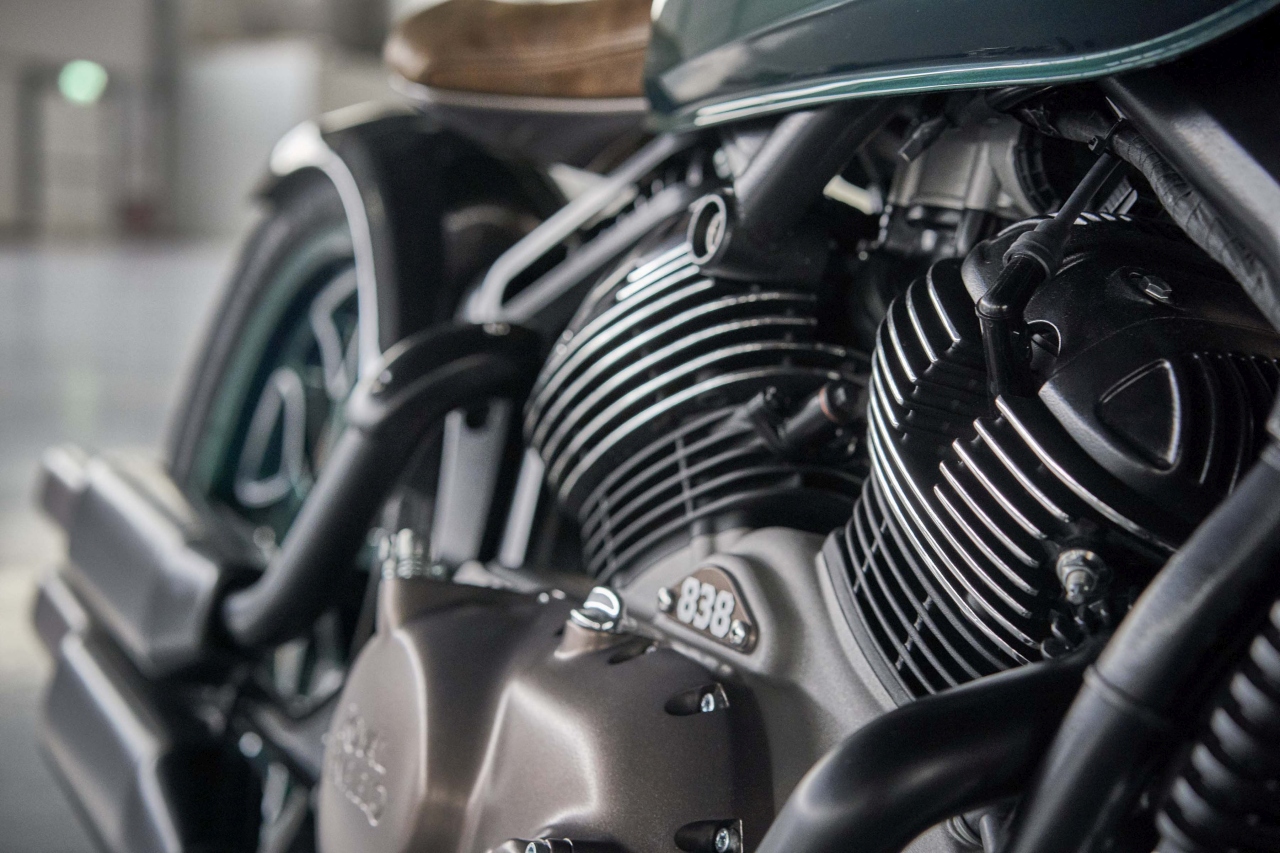 838cc V-Twin Royal Enfield Bobber Motorcycle: All You Need to Know - view