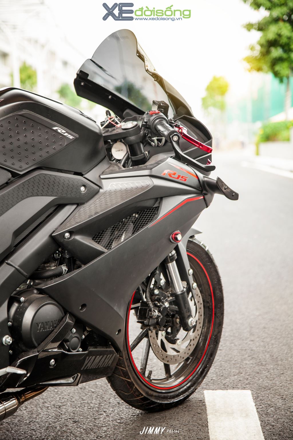 This Is The Best-Ever Modified Model Of Yamaha R15 V3 - closeup