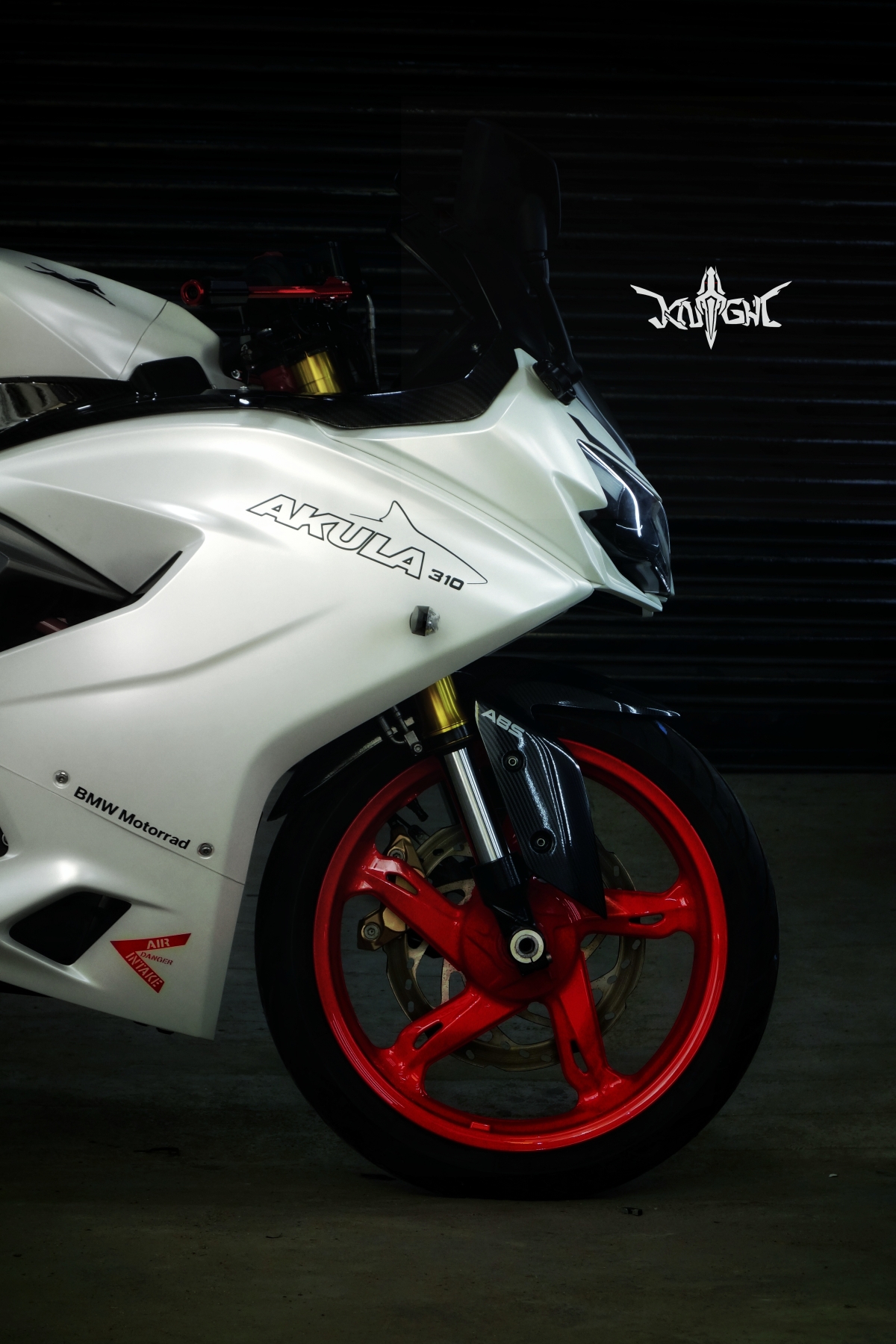 Pearl White TVS Sportbike Looks Stunning - Based on Apache RR 310 - wide