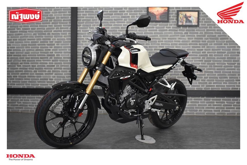 Honda Streetster in Ivory White