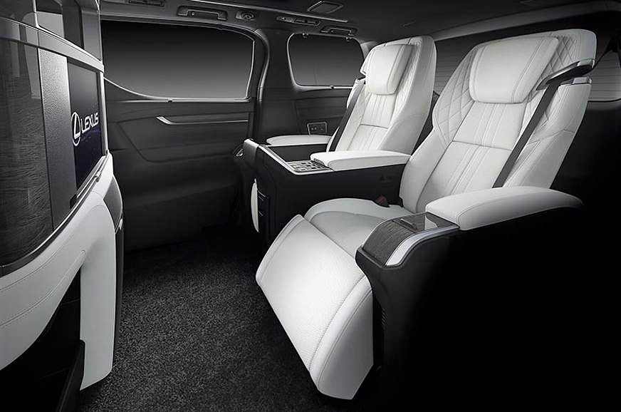 Lexus LM 300h Interior