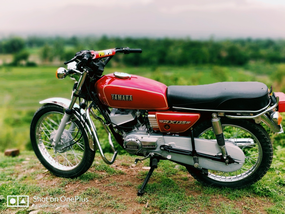 Meet Fully Restored Yamaha RX 135 by Vedansh Automobile - foreground