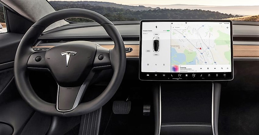Tesla Cars YouTube and Netflix Streaming