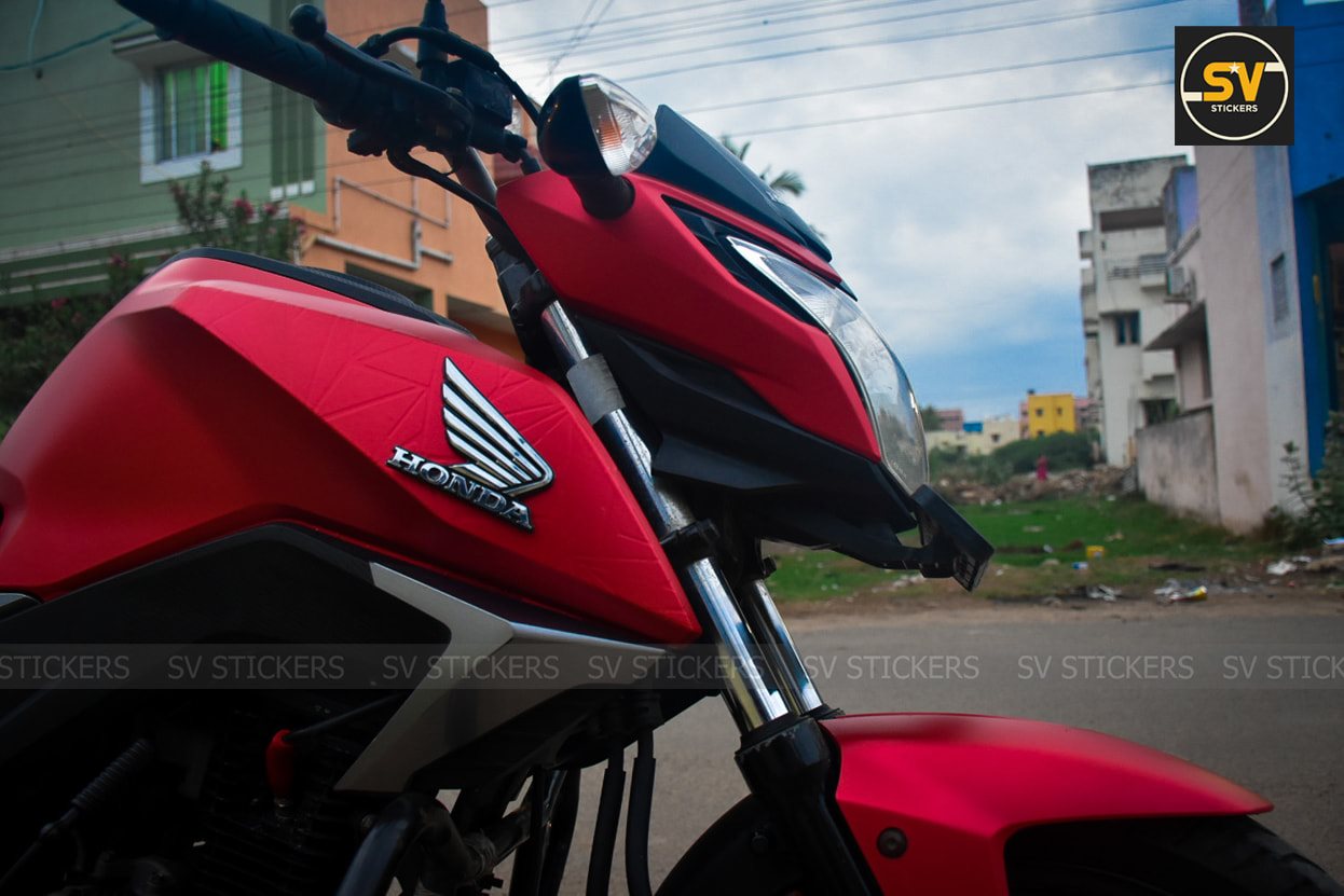 Meet Matte Metallic Red Honda Hornet 160 by SV Stickers - close-up