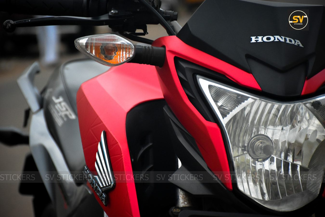 Meet Matte Metallic Red Honda Hornet 160 by SV Stickers - shot