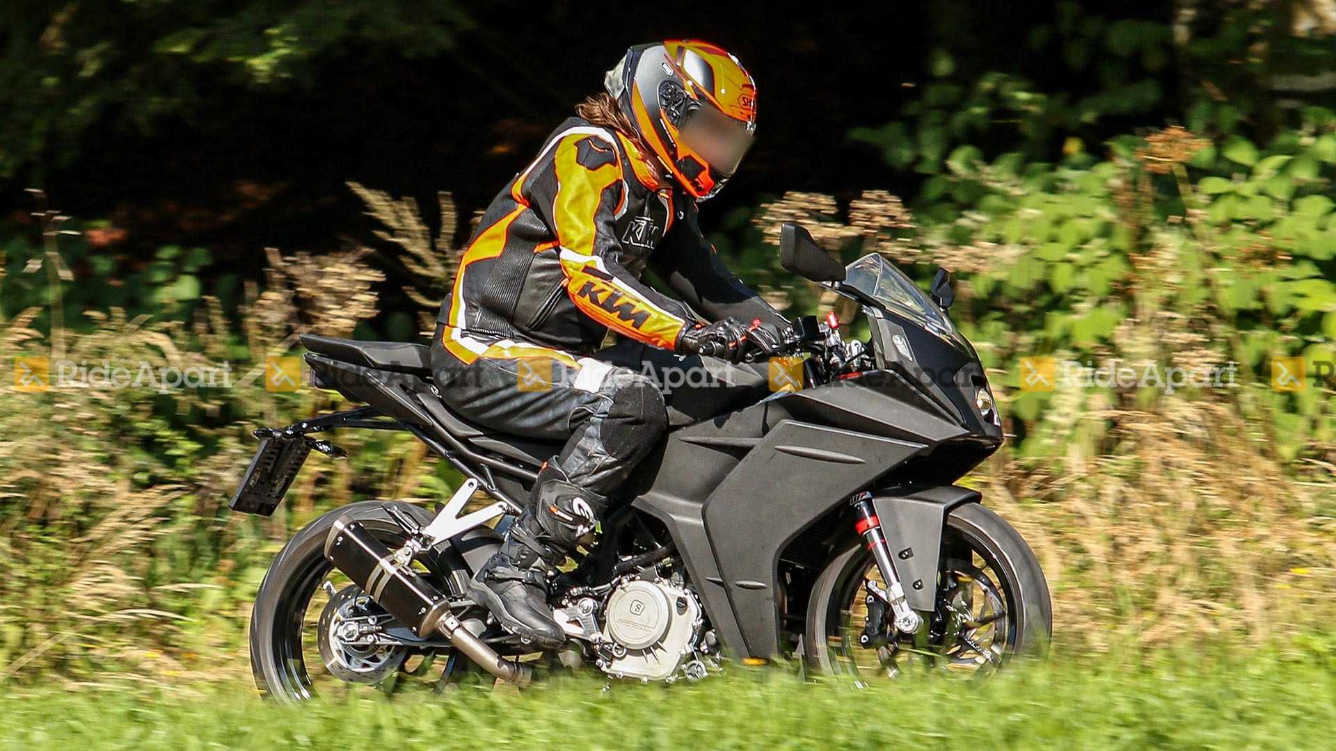 Production-Ready 2020 KTM RC 390 Surfaces Online - foreground