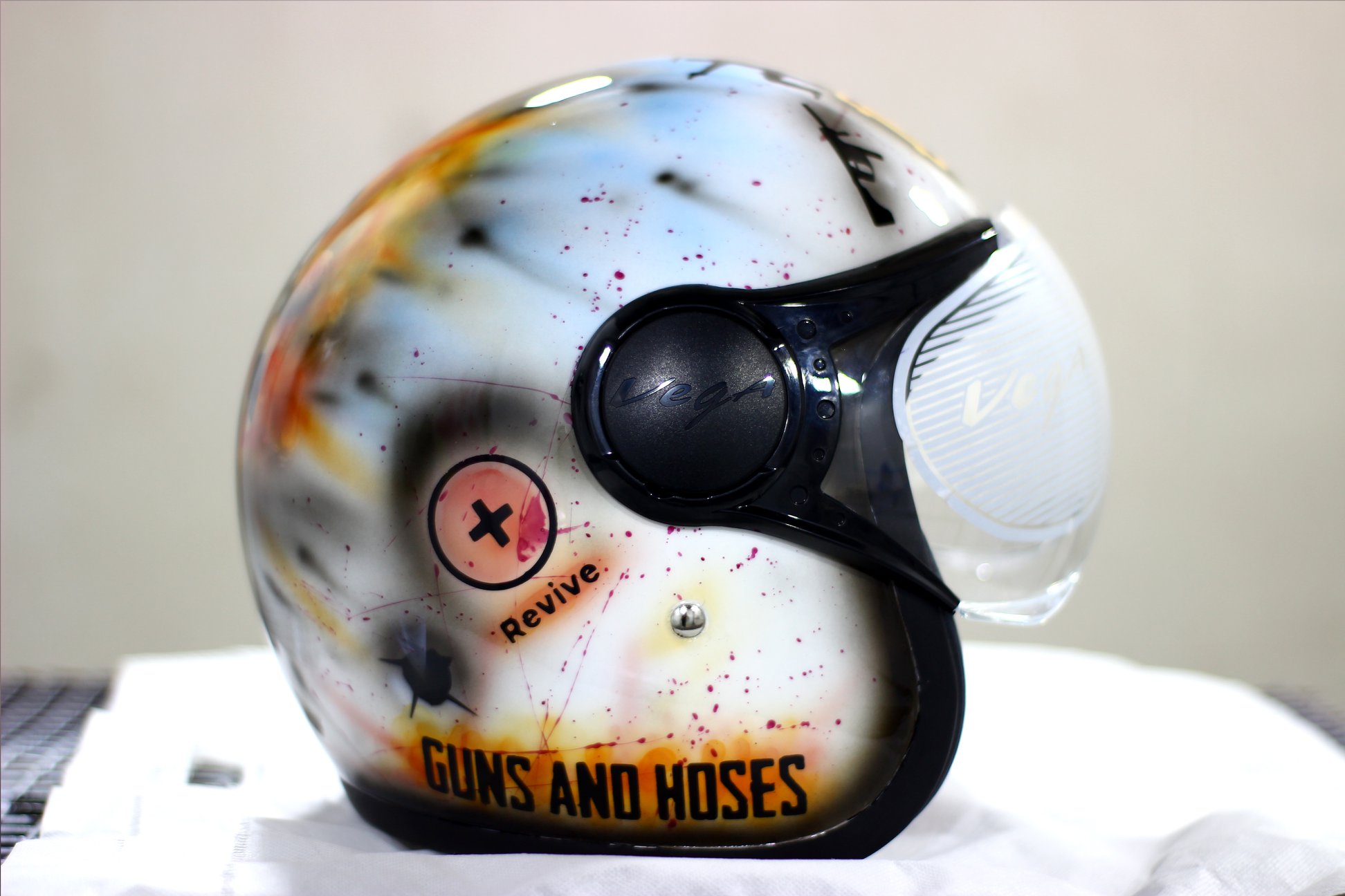 'Winner Winner Chicken Dinner' Hand-Painted PUBG Helmet by 'Guns and Hoses' - right