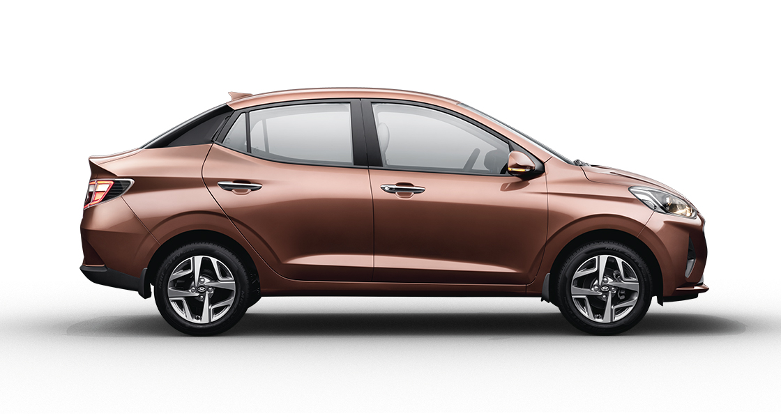 Hyundai Aura Sedan Price List and Model-Wise ARAI Mileage Figures - snap