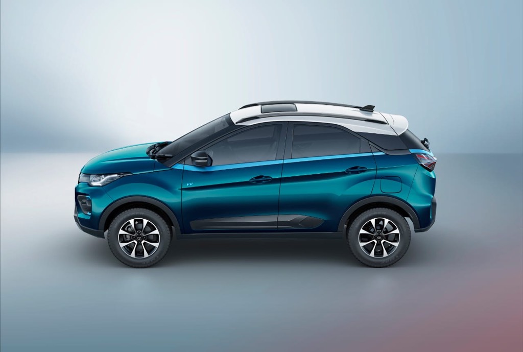 2022 Tata Nexon Electric SUV Variant-Wise Price List in India - back