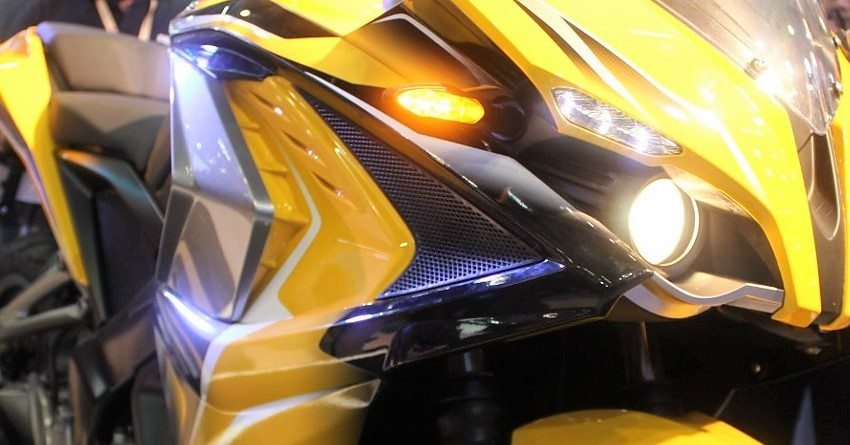 BS6 2020 Bajaj Pulsar RS200 Sports Bike India Launch Soon