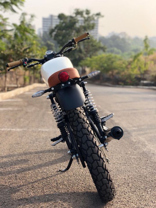 This Is One Of The Best Modified Yamaha RX100s - Details and Photos - close-up