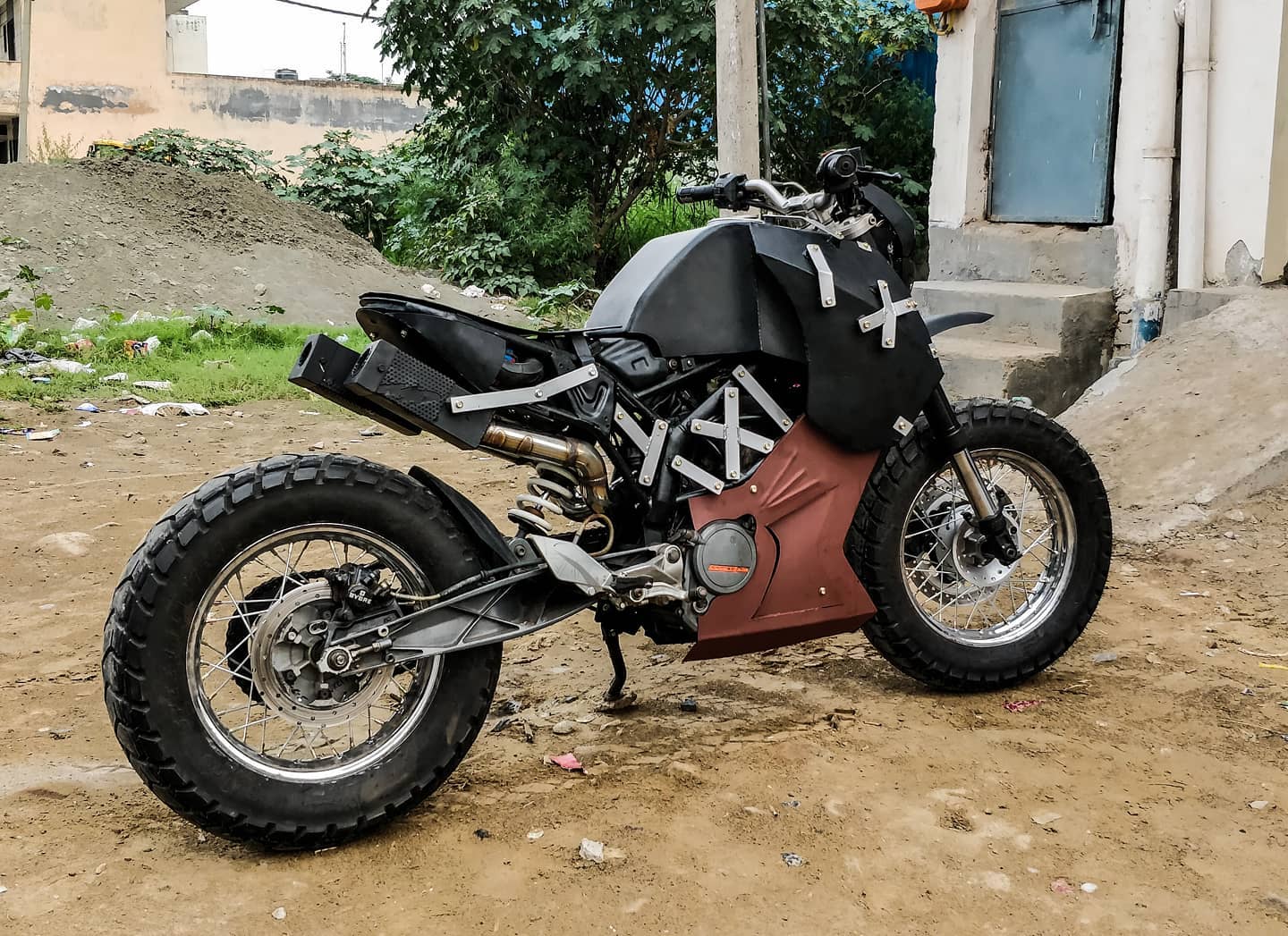 Meet Hero Movie Bike (Custom KTM Duke 200)