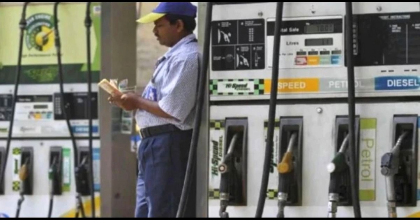Excise Duty on Petrol Hiked by INR 10 Per Litre, Diesel by INR 13 Per Litre