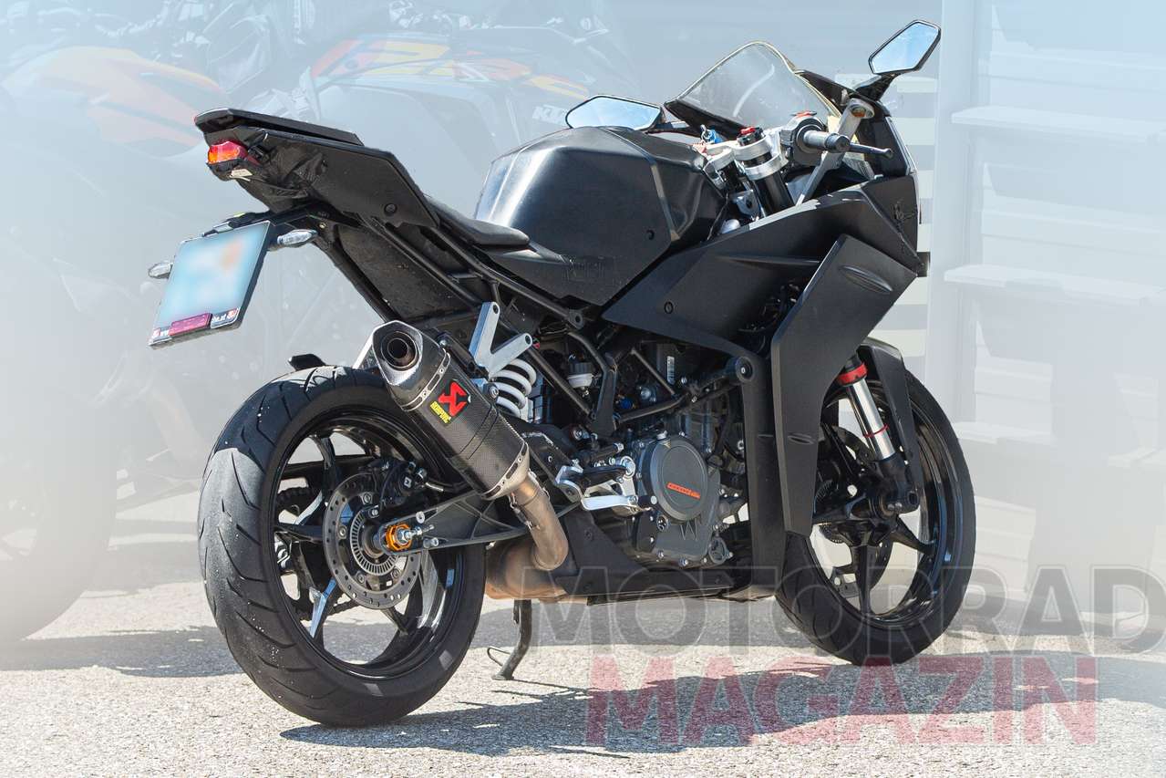 2021 KTM RC 390 Spotted Testing in a New Set of Photos - image