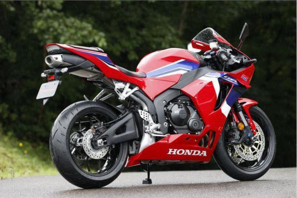 2021 Honda CBR600RR SuperSport Bike Spotted Undisguised - left