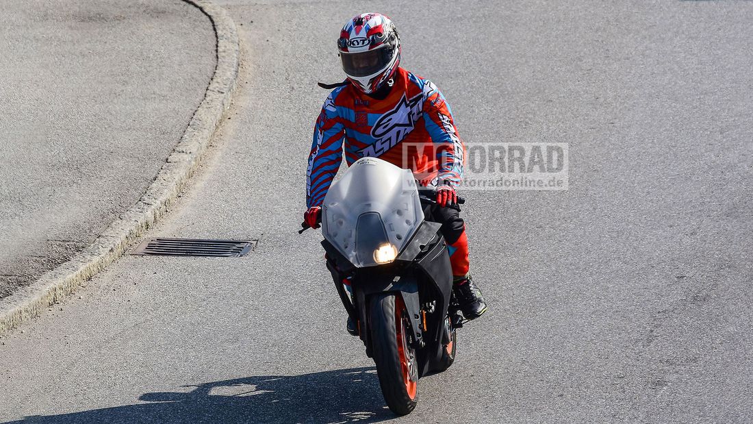 Next-Gen KTM RC 390 Spotted Again