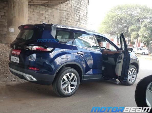 2021 Tata Safari SUV Spotted On The Road