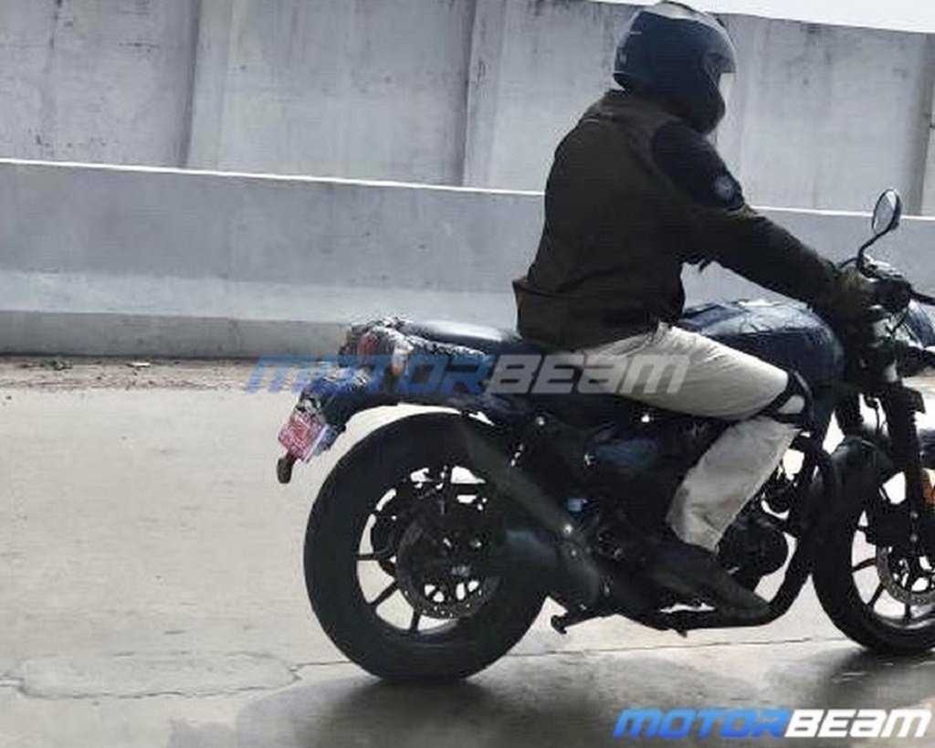Royal Enfield Hunter Spotted Testing