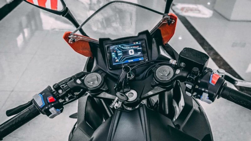 2021 Benelli 302R Revealed; Gets Full Colour TFT Console