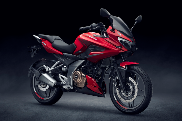 Bajaj Pulsar 250 Touches 10K Sales; Becomes Fastest-Selling 250cc Bike - side