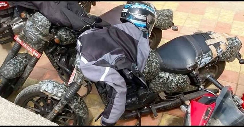 Upcoming Jawa Cruiser Motorcycle Spied Again; Front Design Revealed