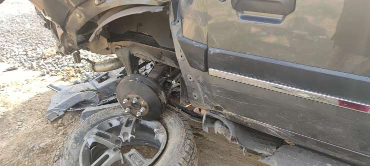 Live Photos - Mahindra Thar's 4-Star Safety Rating Saves The Driver - shot