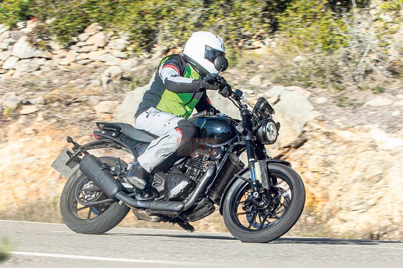 400cc Bajaj-Triumph Bikes To Be Unveiled Tomorrow - The Wait Is Over! - angle