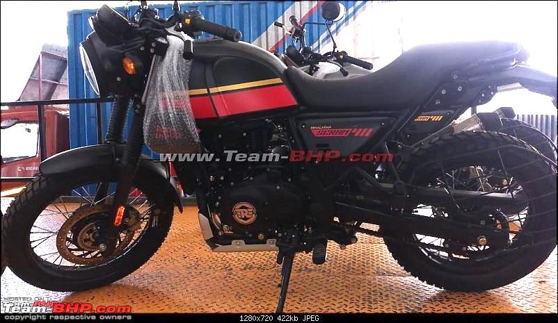 Live Photos of Royal Enfield Scram 411 Black and White Colour Options - photo