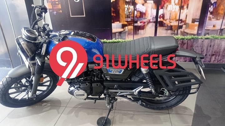 2022 Honda CB350 and CB350RS Spotted; New Colours Revealed - macro