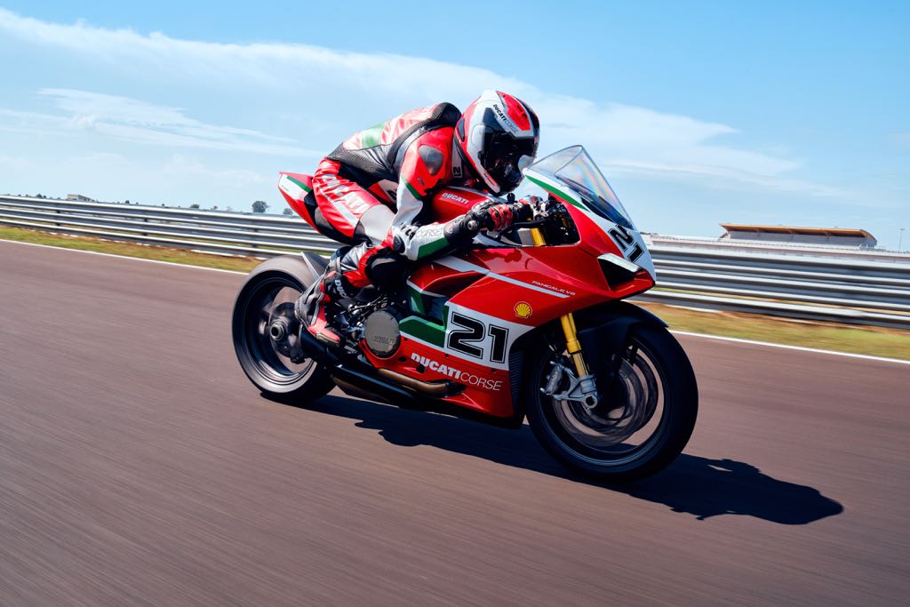 Ducati Panigale V2 Special Edition Goes On Sale In India At Rs 21.30 Lakh - shot