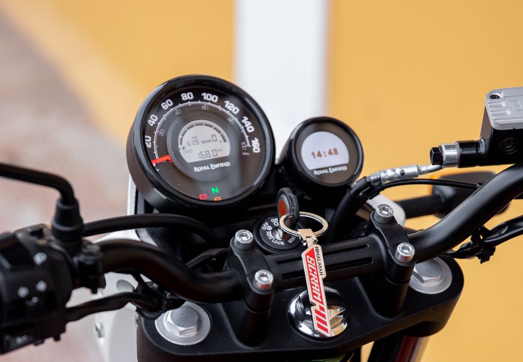 New 411cc Royal Enfield Bike Launched in India - Photos & Price List - top