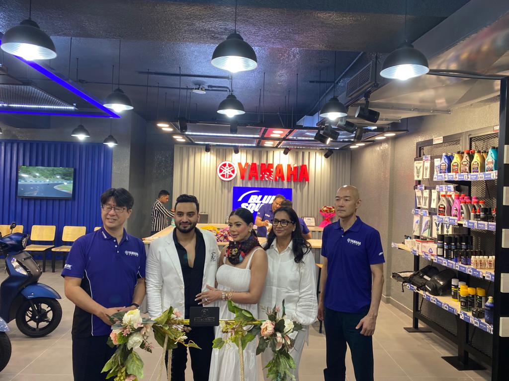 Yamaha Gifts Delhiites First Premium “Blue Square” Showroom In The City - snapshot
