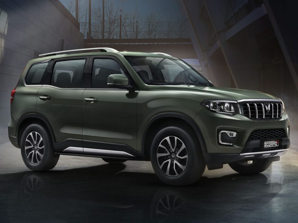 The Big Daddy of SUVs Revealed; To Launch in India on June 27 - background