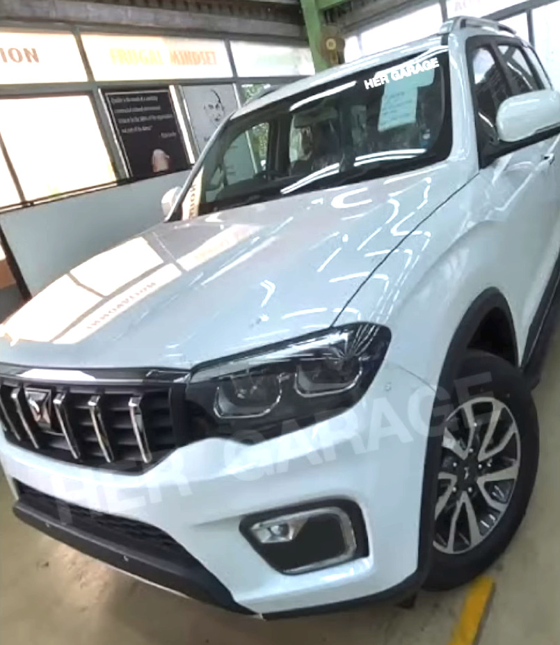 White Mahindra Scorpio-N Top Model Spotted - Live Photos - side