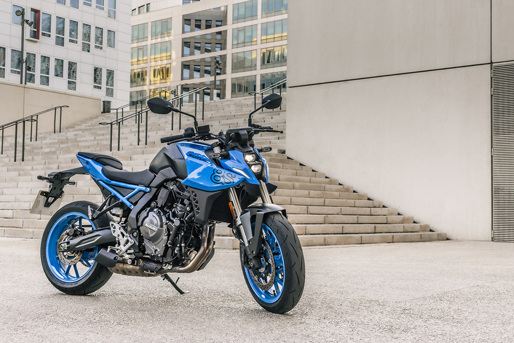 Futuristic Suzuki GSX-8S Naked Motorcycle Officially Revealed - landscape