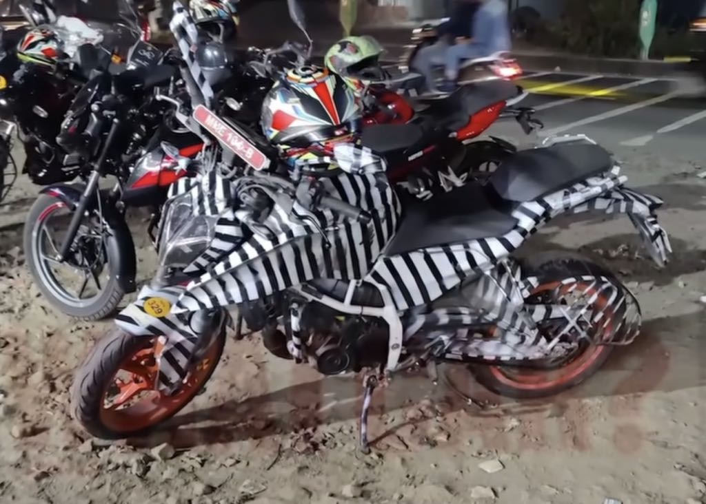2023 KTM Duke 390 Spotted in India - New Photos Surface Online - photo